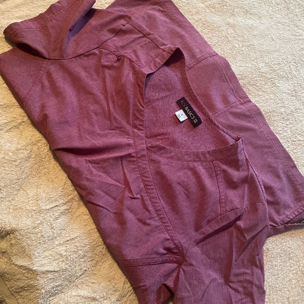 FIGS Mauve Scrub Top